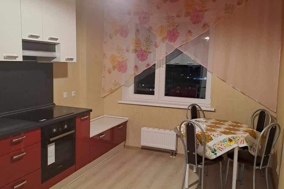 Сдаётся 2-комнатная квартира, 57 м²