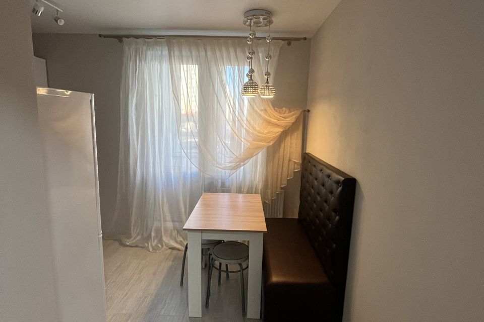 Продаётся 1-комнатная квартира, 37 м²