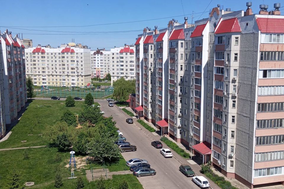 Продаётся 3-комнатная квартира, 67.9 м²