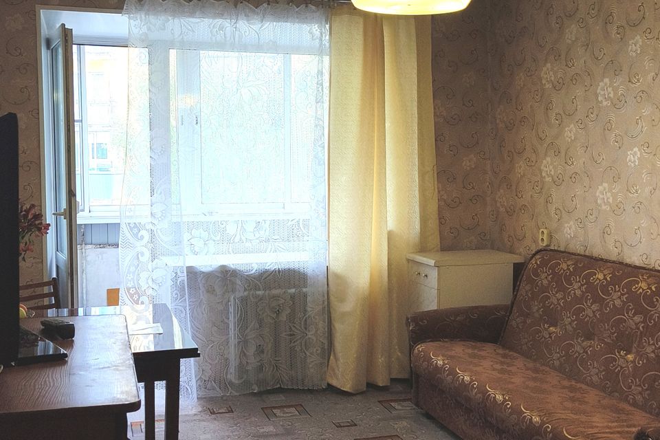 Продаётся 3-комнатная квартира, 51.2 м²