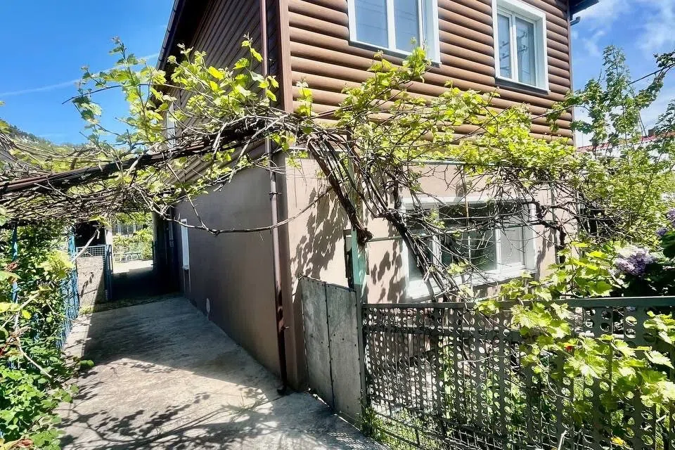 Продаётся 2-этажный дом, 126 м²