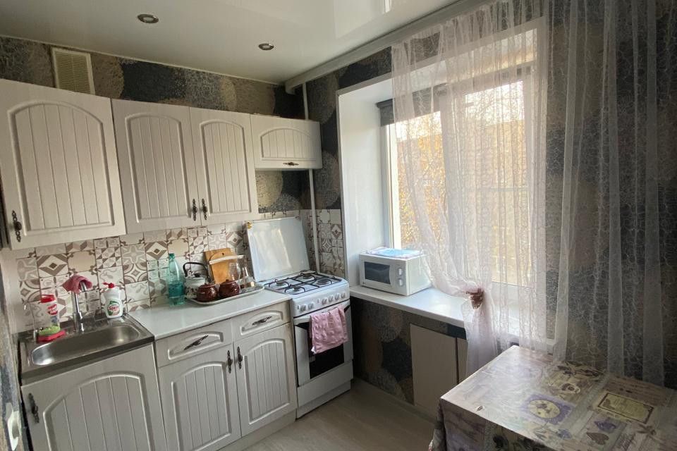 Продаётся 2-комнатная квартира, 43.8 м²