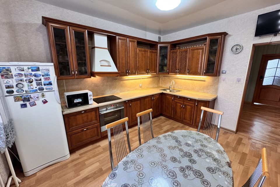 Продаётся 3-комнатная квартира, 92.2 м²