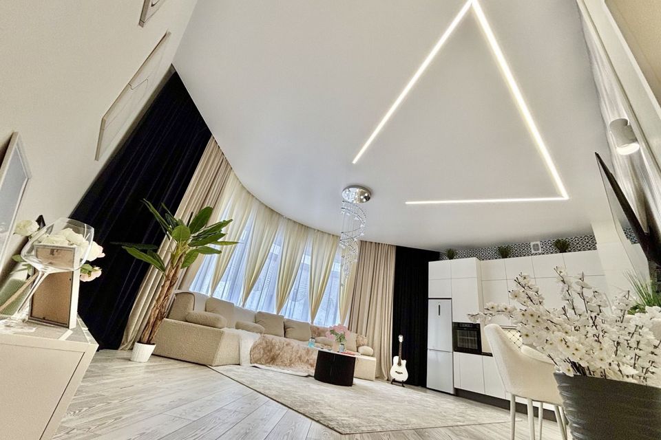 Продаётся 2-комнатная квартира, 77 м²