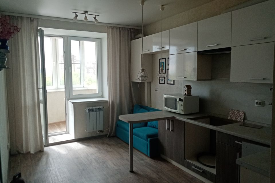 Продаётся 1-комнатная квартира, 42.3 м²