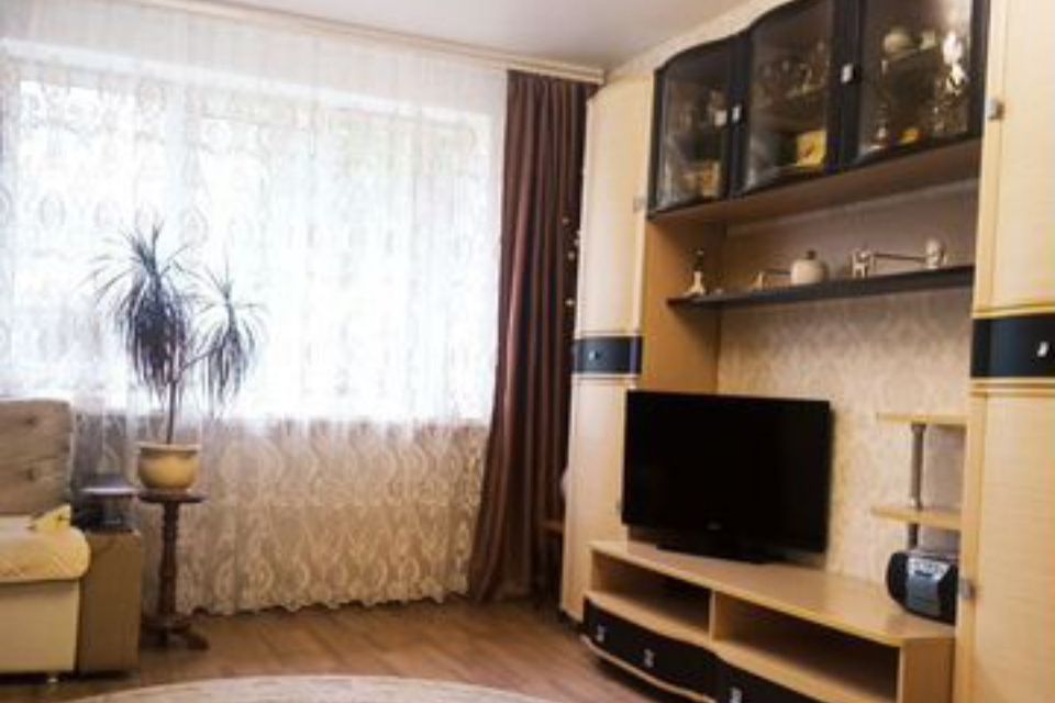 Продаётся 3-комнатная квартира, 48 м²