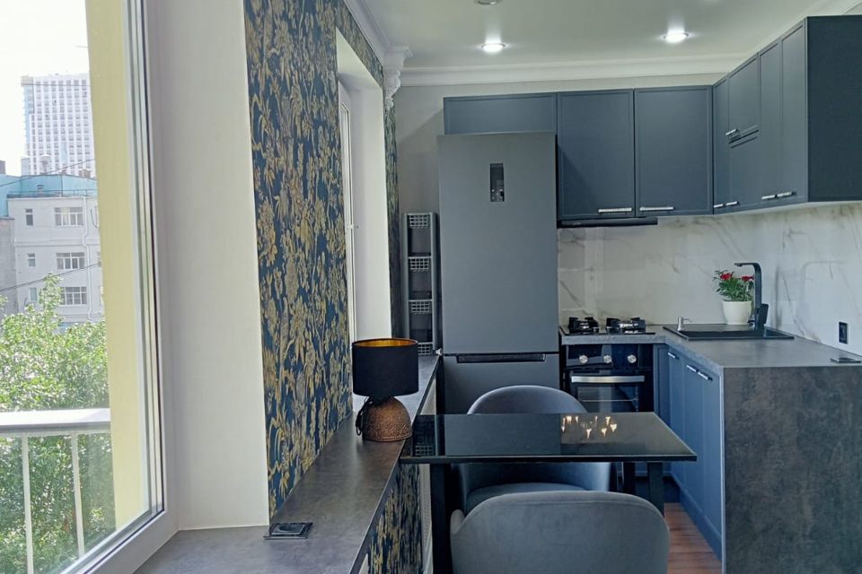 Продаётся 3-комнатная квартира, 43 м²