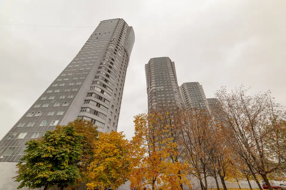 Продаётся 4-комнатная квартира, 155 м²