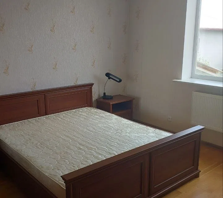 Продаётся 2-этажный дом, 200 м²