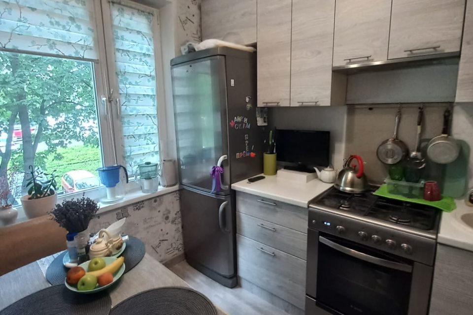 Продаётся 3-комнатная квартира, 59.5 м²