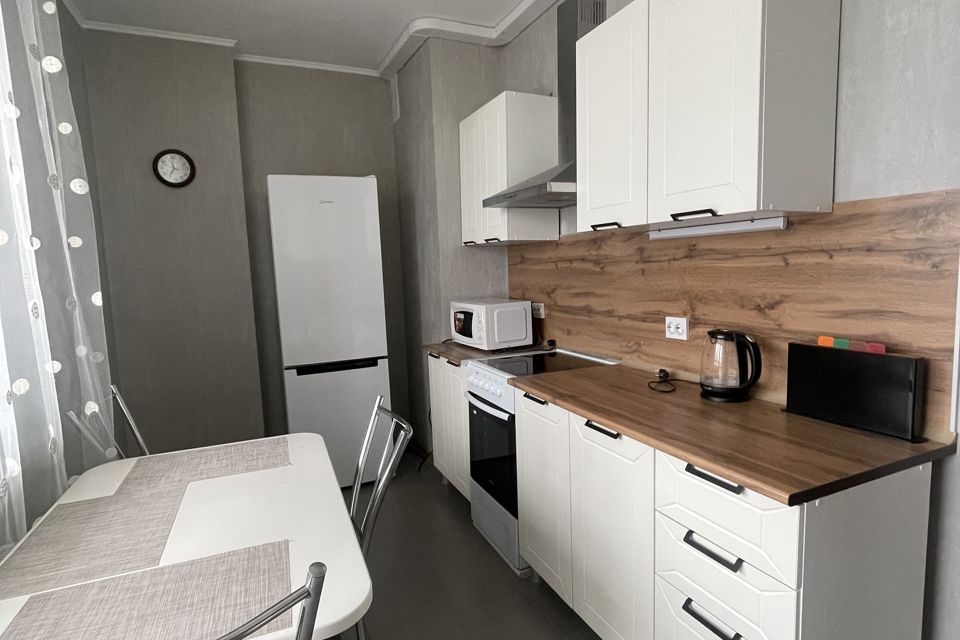 Продаётся 1-комнатная квартира, 37.6 м²