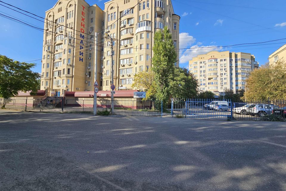 Продаётся 2-комнатная квартира, 92 м²