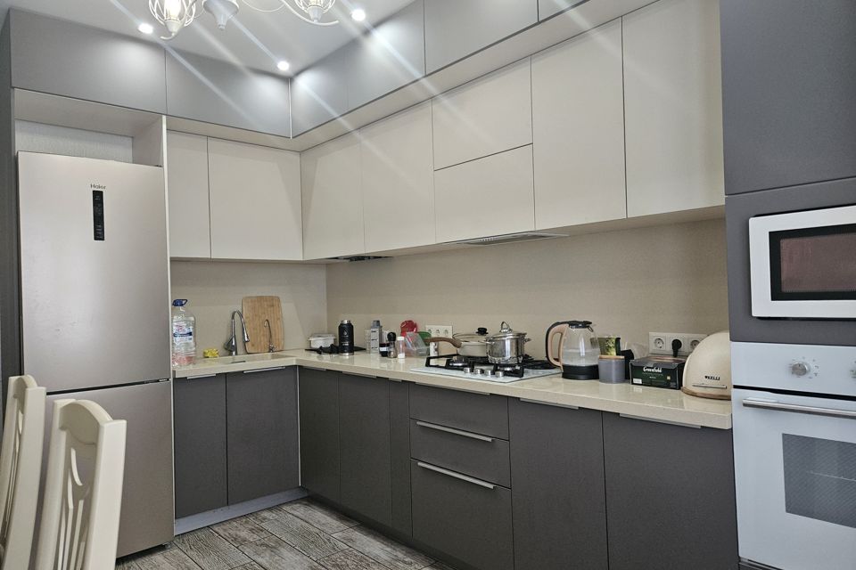 Продаётся 2-комнатная квартира, 65 м²