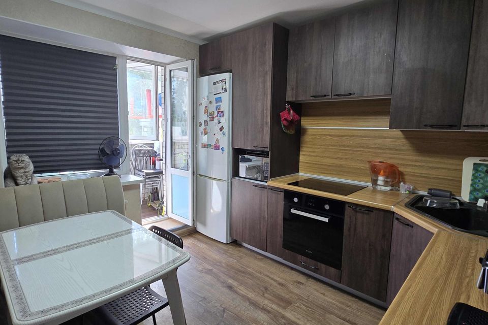 Продаётся 2-комнатная квартира, 56.7 м²