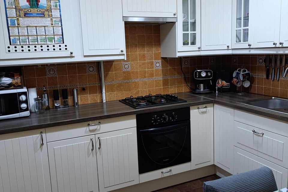 Продаётся 3-комнатная квартира, 50.7 м²