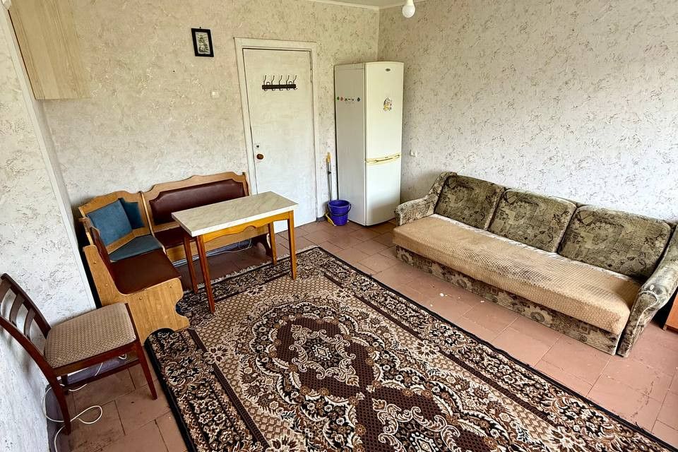 Продаётся комната в 1-комн. квартире, 24 м²