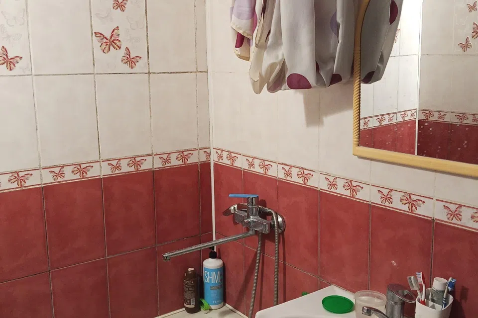 Продаётся 4-комнатная квартира, 67.1 м²