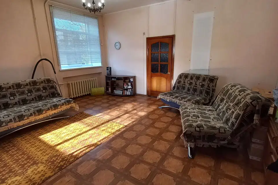 Продаётся 2-комнатная квартира, 90.7 м²