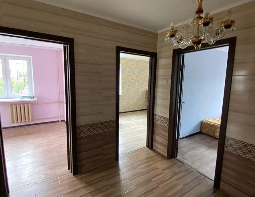 Продаётся 4-комнатная квартира, 92.3 м²