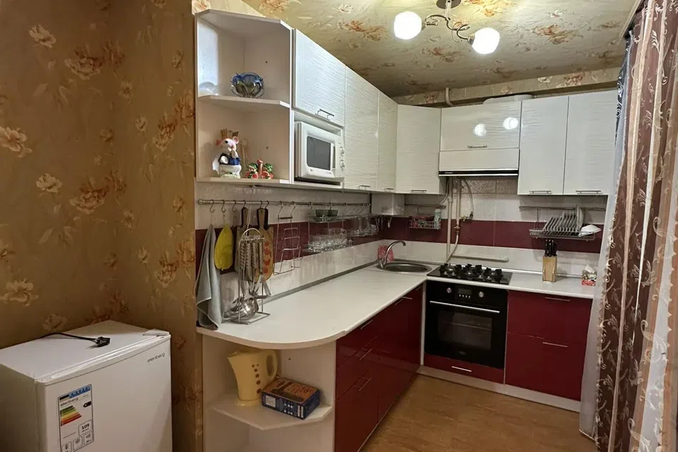 Продаётся 3-комнатная квартира, 59.6 м²