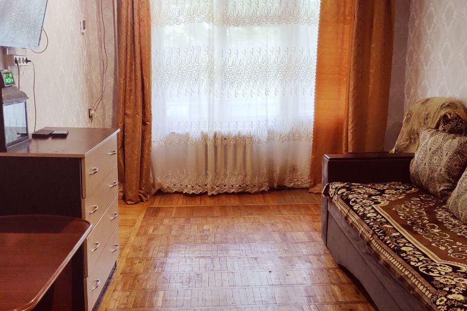 Продаётся 3-комнатная квартира, 69.8 м²