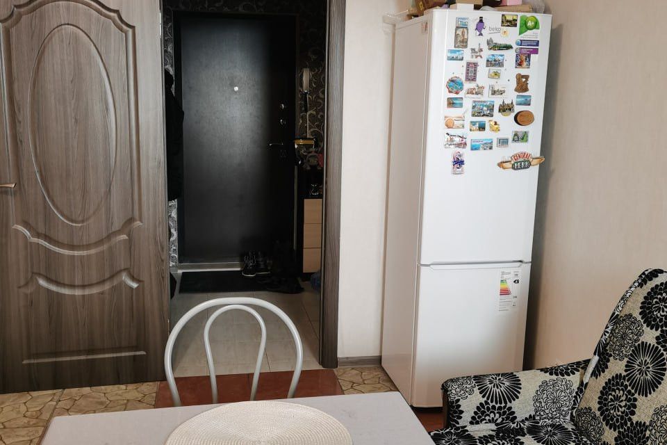 Продаётся 1-комнатная квартира, 43 м²