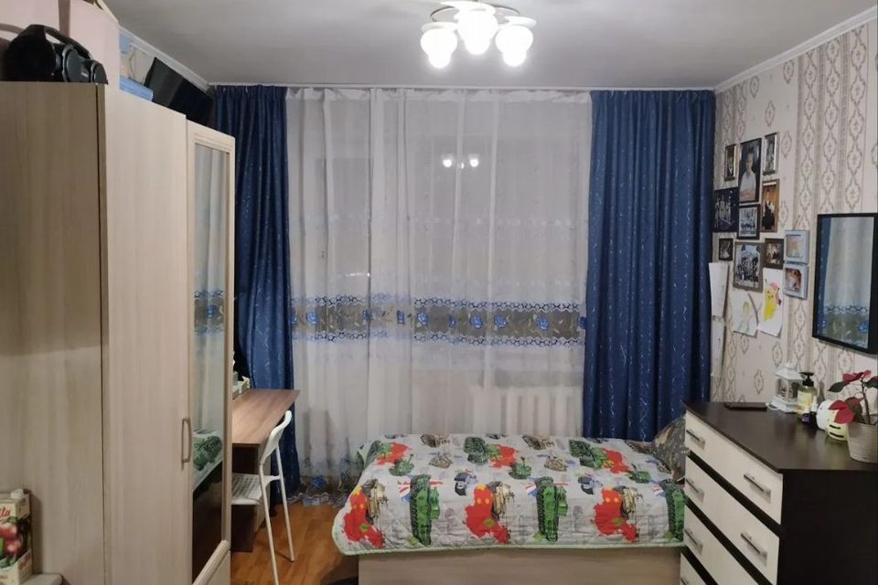 Продаётся комната в 4-комн. квартире, 13 м²