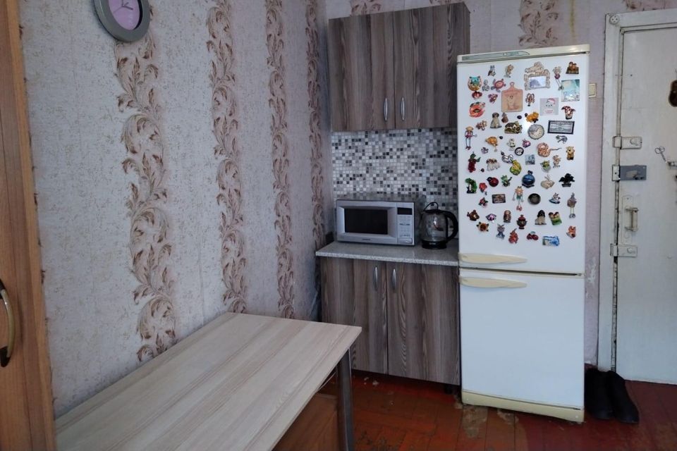 Продаётся комната в 2-комн. квартире, 12 м²
