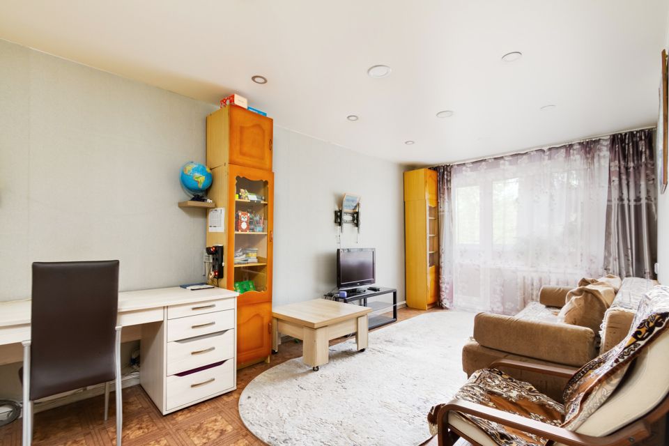 Продаётся 3-комнатная квартира, 58.8 м²