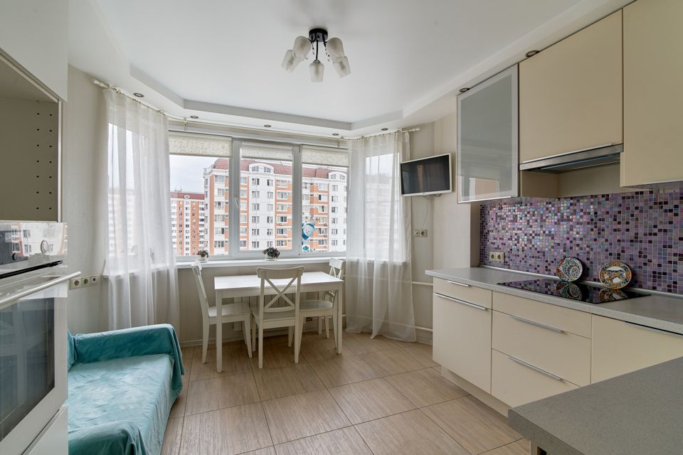 Продаётся 2-комнатная квартира, 60.4 м²