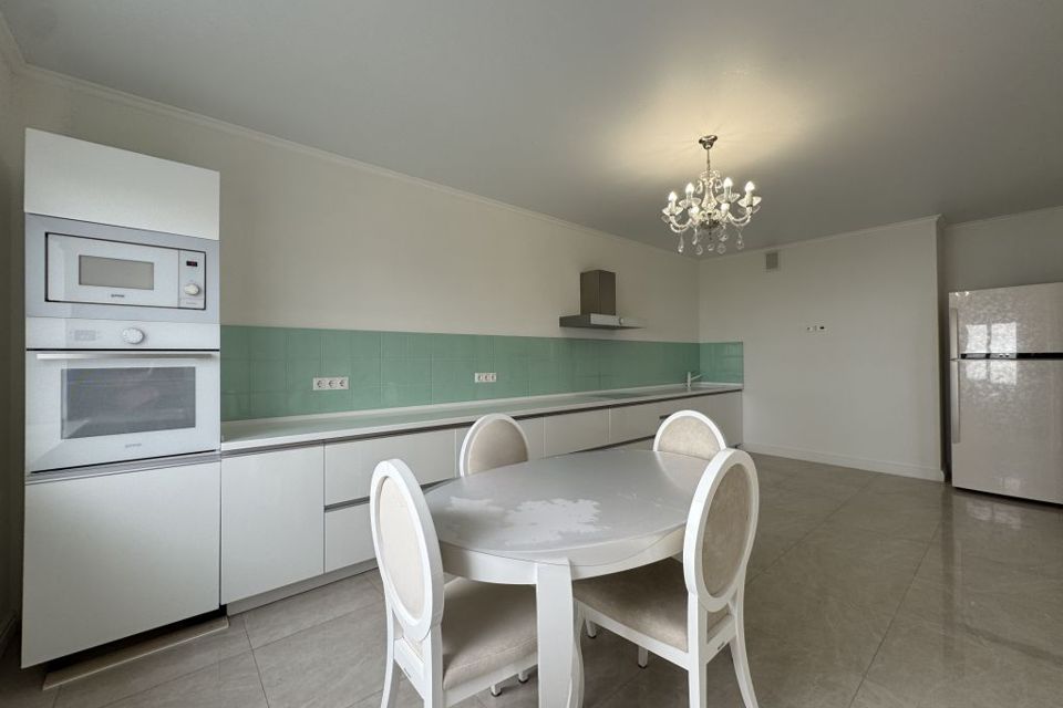 Продаётся 2-комнатная квартира, 93 м²
