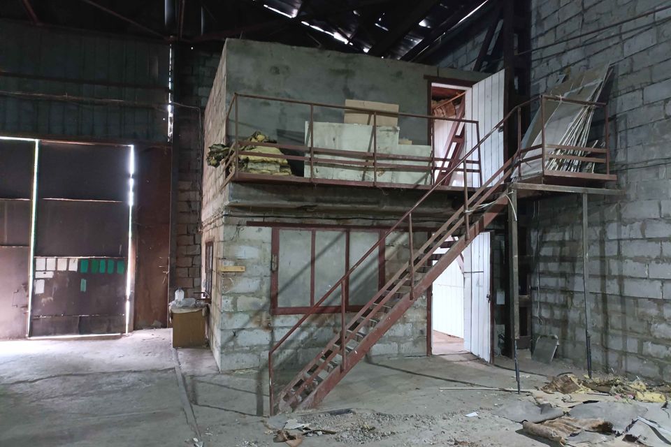 Сдаётся склад, 900 м²