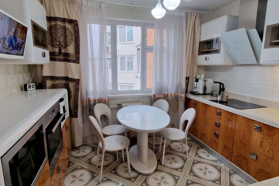 Продаётся 3-комнатная квартира, 81 м²