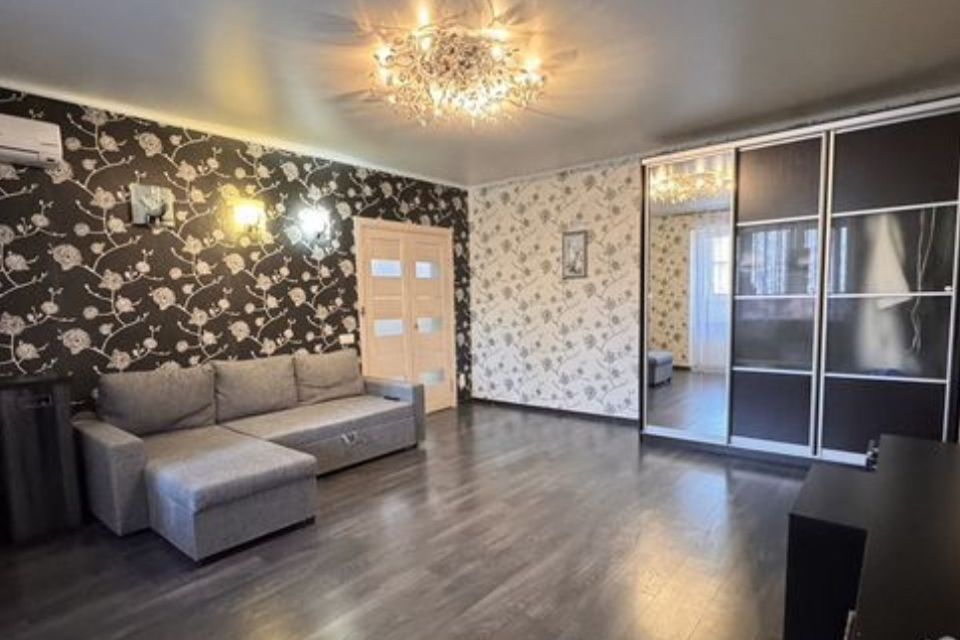 Продаётся 2-комнатная квартира, 75.2 м²