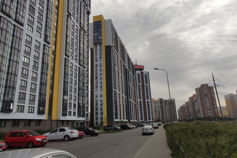 Ул парашютная