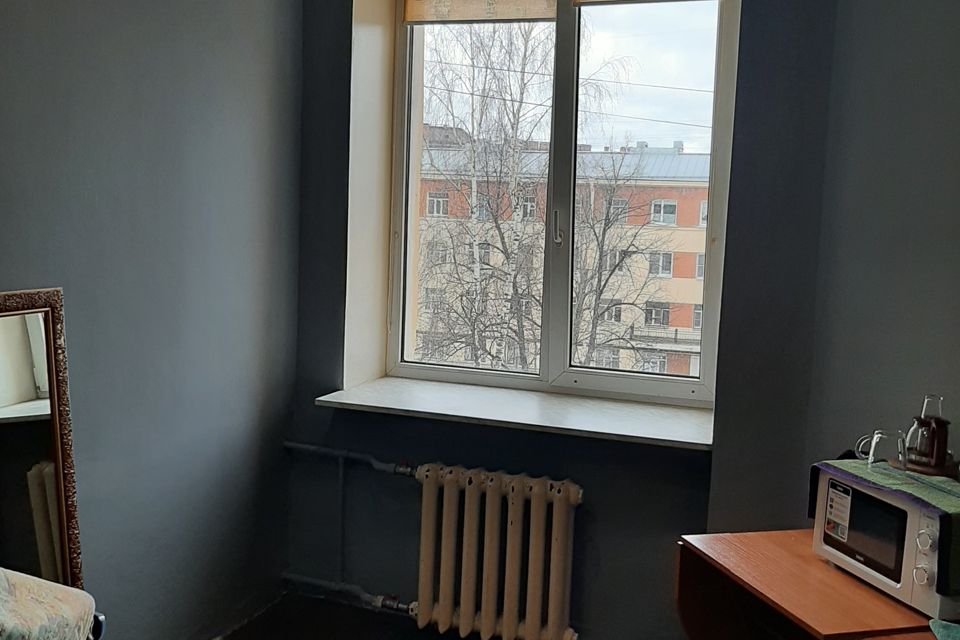 Продаётся комната в 4-комн. квартире, 15 м²