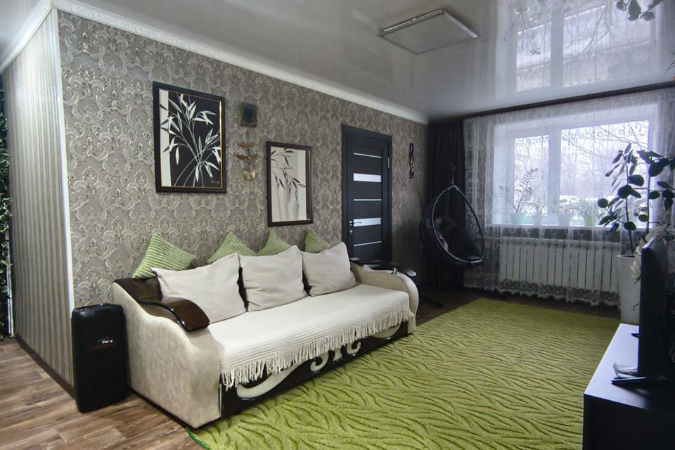 Продаётся 3-комнатная квартира, 55.9 м²