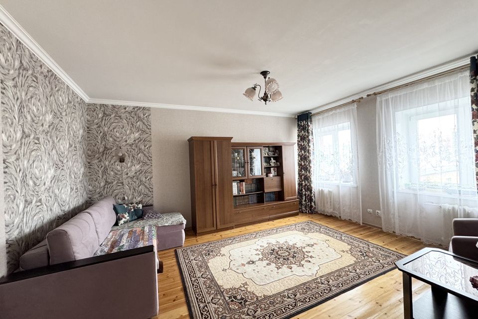 Продаётся 2-комнатная квартира, 74.5 м²