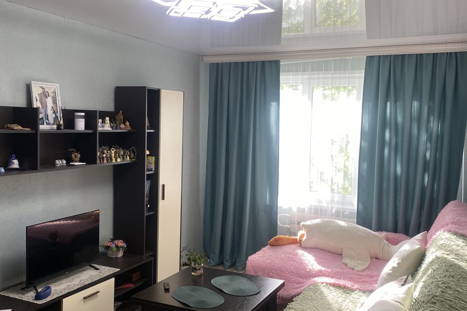 Продаётся 3-комнатная квартира, 57.7 м²