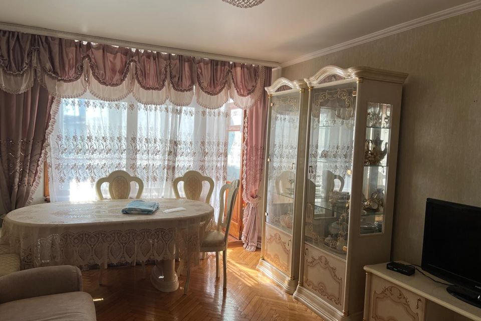 Продаётся 2-комнатная квартира, 56 м²