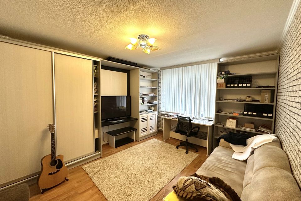 Продаётся 4-комнатная квартира, 112.2 м²