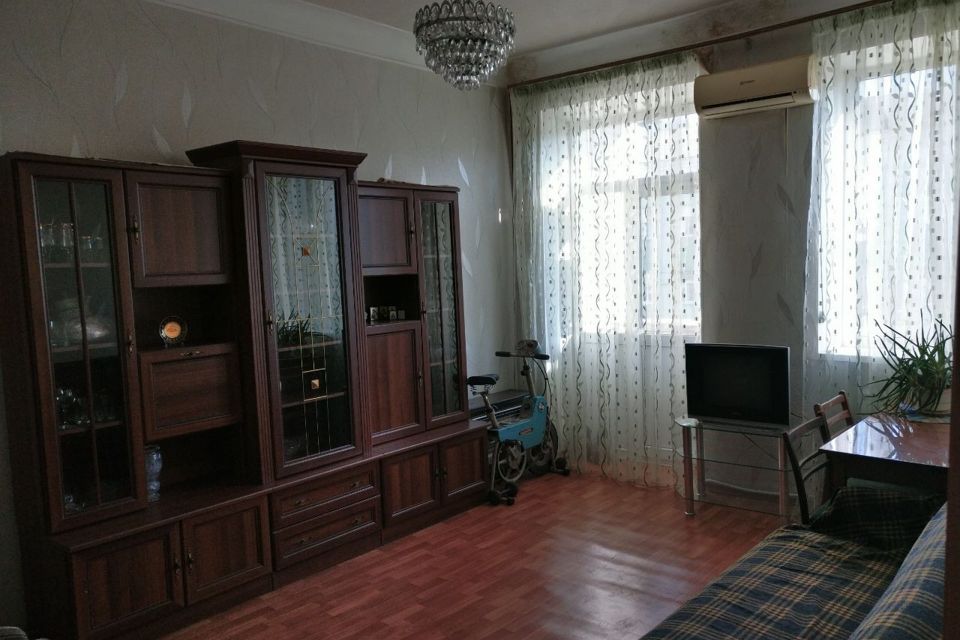 Продаётся 3-комнатная квартира, 70.7 м²