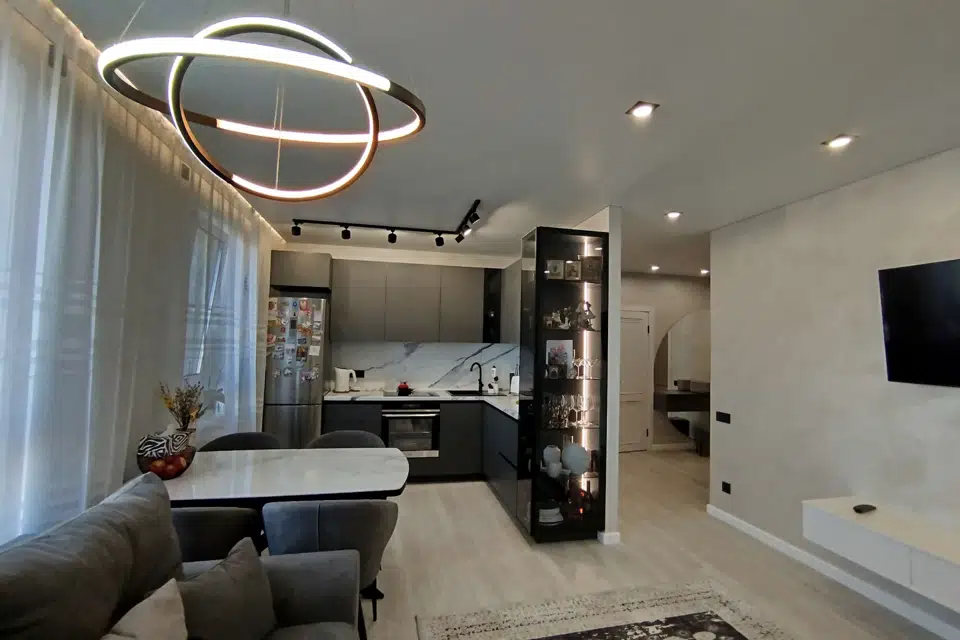 Продаётся 4-комнатная квартира, 83.6 м²
