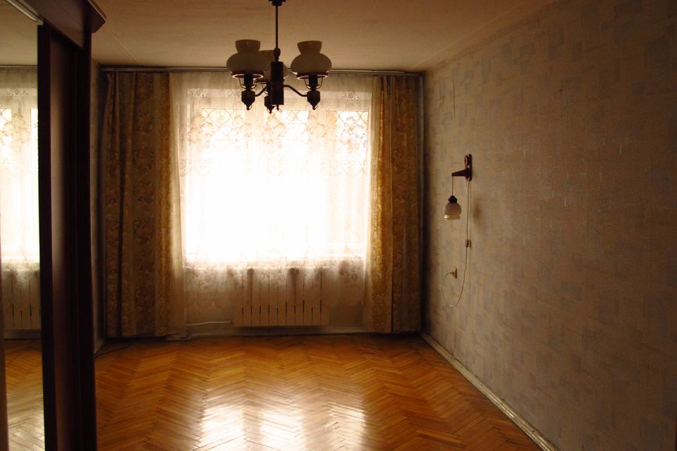 Продаётся 3-комнатная квартира, 56.9 м²