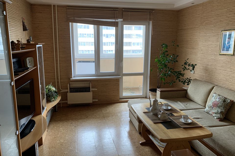 Продаётся 4-комнатная квартира, 106.7 м²