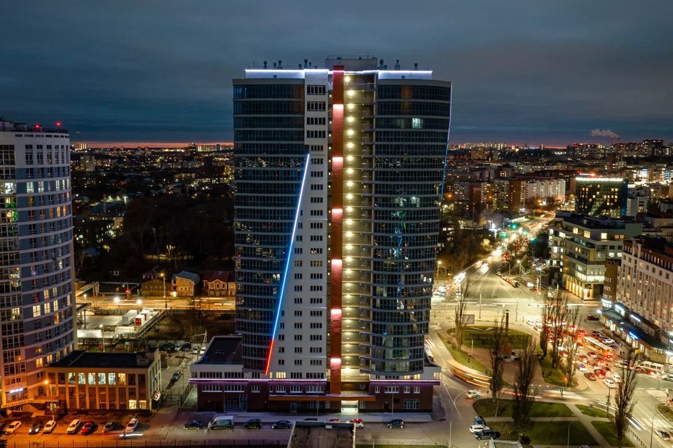 Продаётся 2-комнатная квартира, 112.4 м²