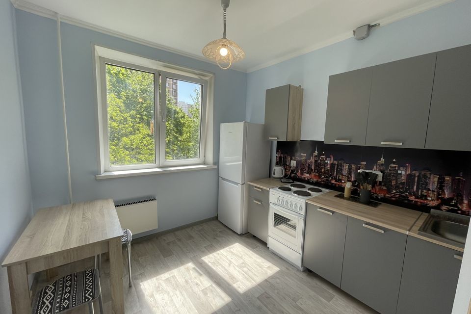 Продаётся 1-комнатная квартира, 38.8 м²