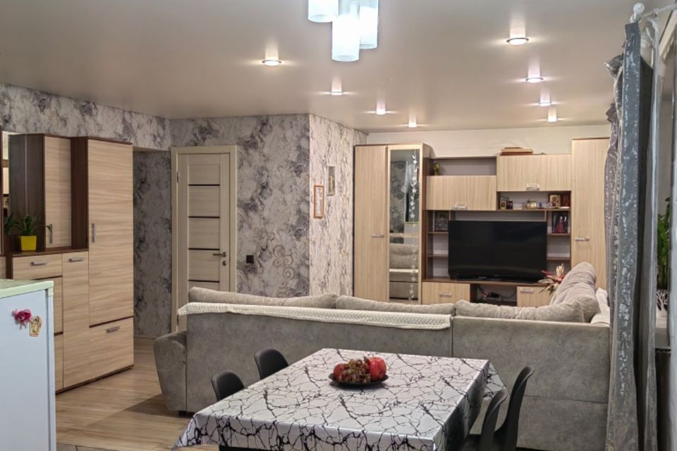 Продаётся 2-комнатная квартира, 52 м²