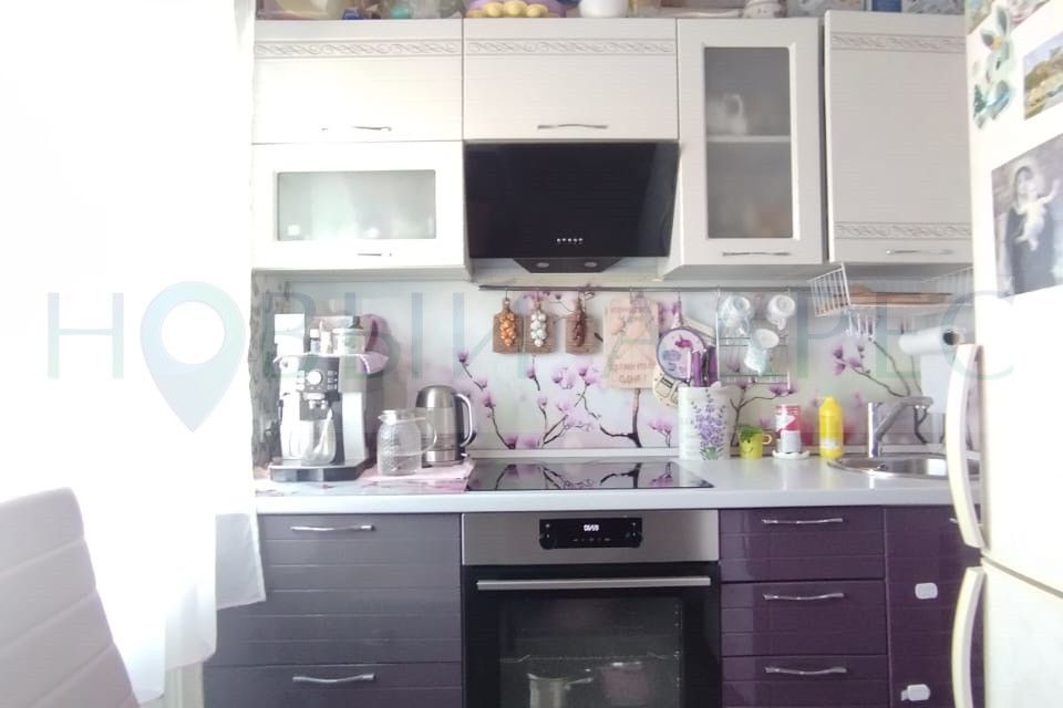 Продаётся 3-комнатная квартира, 57 м²