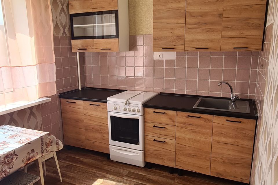 Сдаётся 1-комнатная квартира, 40 м²
